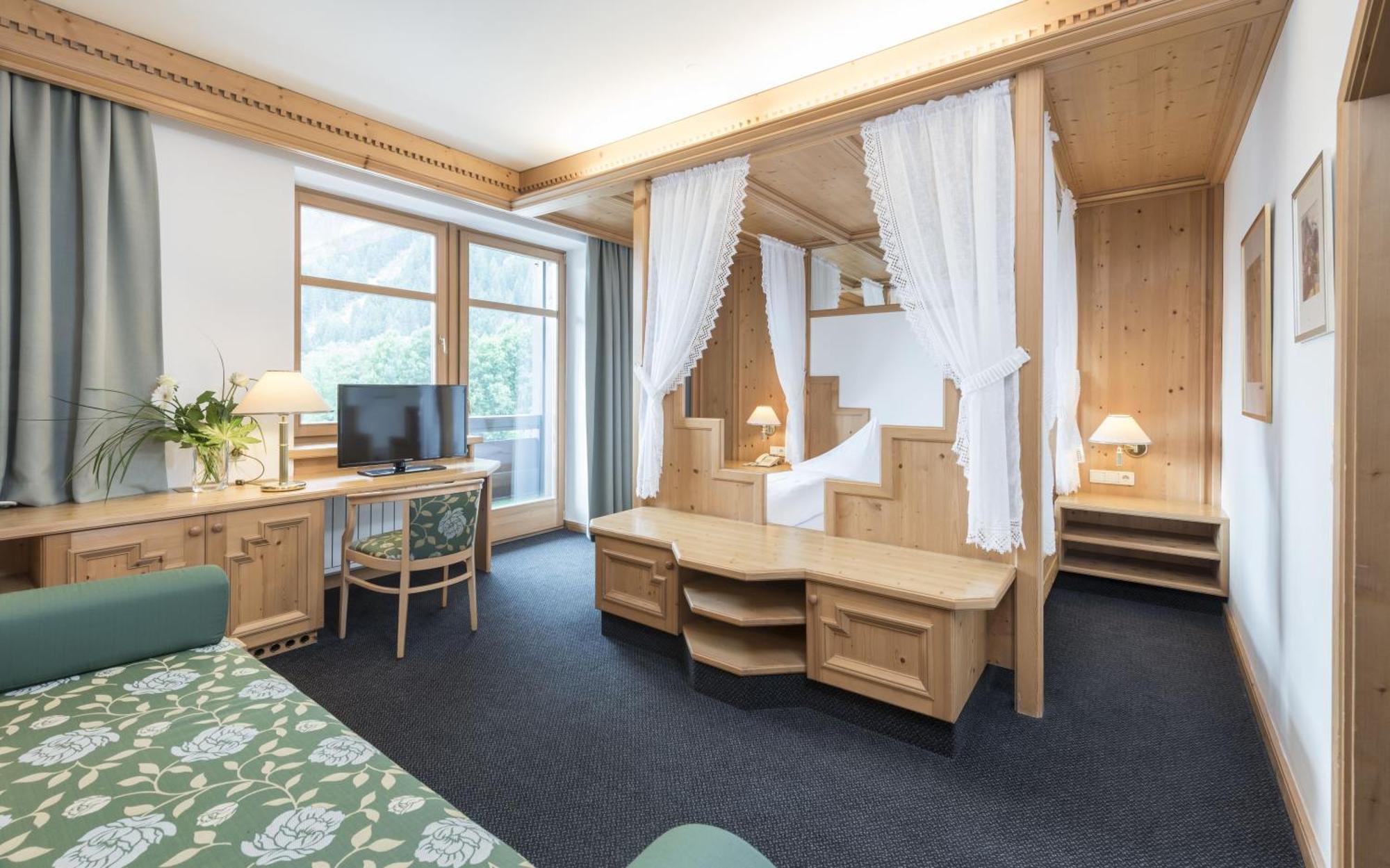 Ferien & Wellnesshotel Windschar Brunico Exterior foto